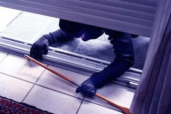 Sicherheitstechnik für Ihre Firma oder Eigenheim Einbruchsschadenbeseitigung Ditzingen